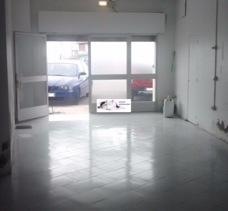 SE ALQUILA LOCAL COMERCIAL EN CANGAS