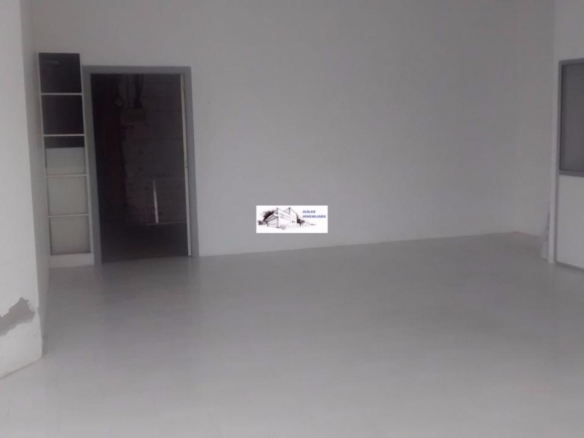 SE ALQUILA LOCAL COMERCIAL EN CANGAS