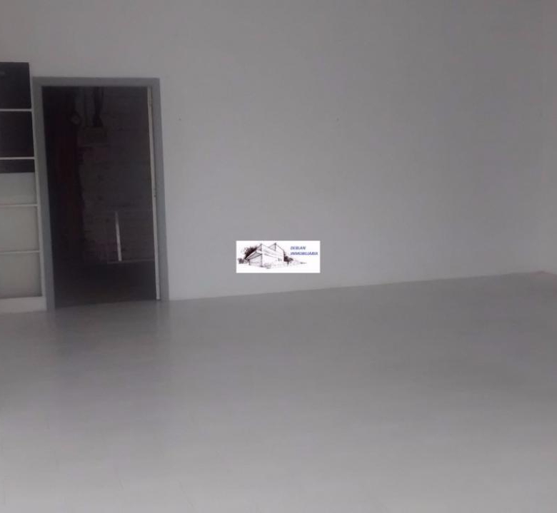SE ALQUILA LOCAL COMERCIAL EN CANGAS