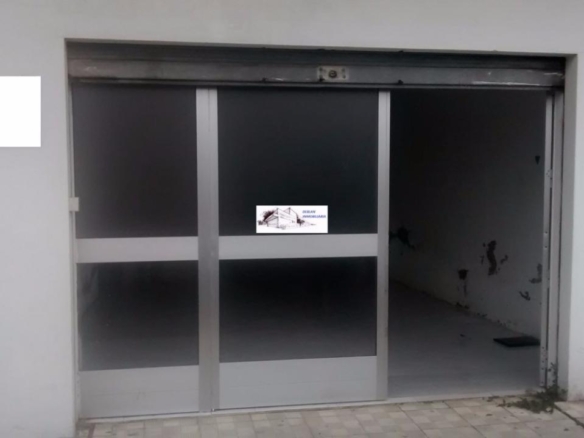 SE ALQUILA LOCAL COMERCIAL EN CANGAS