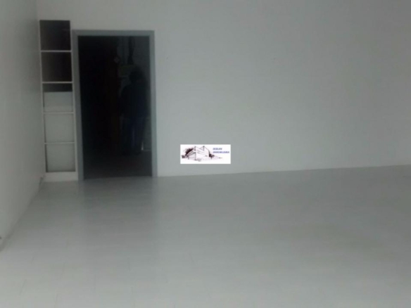 SE ALQUILA LOCAL COMERCIAL EN CANGAS