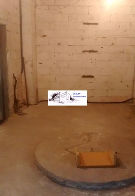 SE ALQUILA LOCAL COMERCIAL EN CANGAS