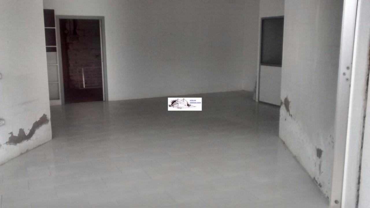 165355586300021458_16529487312 SE ALQUILA LOCAL COMERCIAL EN CANGAS