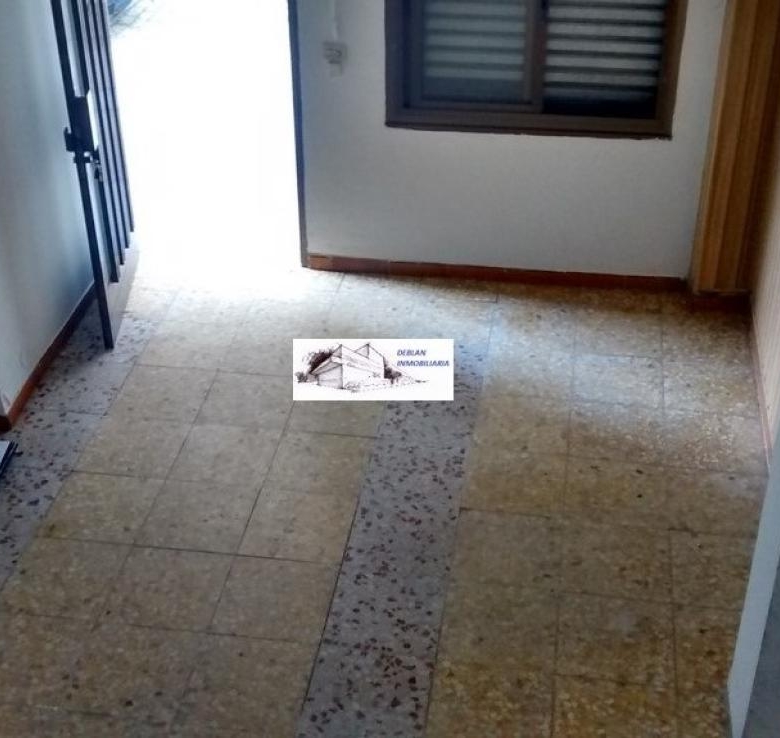 SE ALQUILA LOCAL COMERCIAL/OFICINAS EN CANGAS