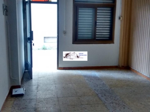 SE ALQUILA LOCAL COMERCIAL/OFICINAS EN CANGAS