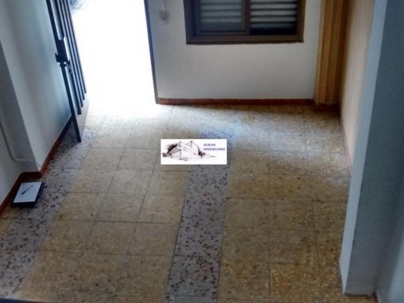 SE ALQUILA LOCAL COMERCIAL/OFICINAS EN CANGAS