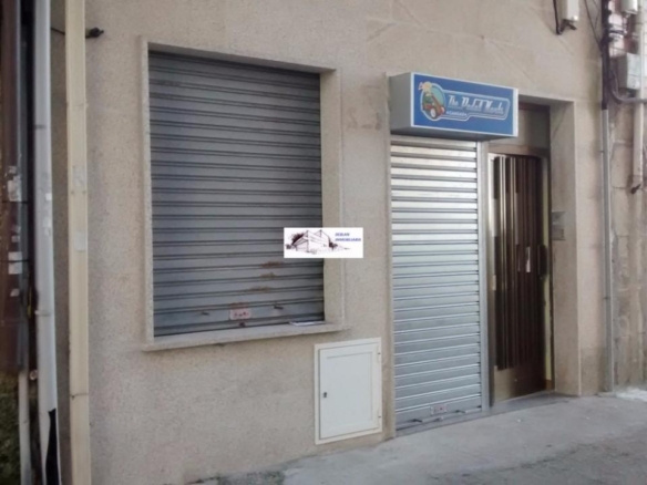 SE ALQUILA LOCAL COMERCIAL/OFICINAS EN CANGAS