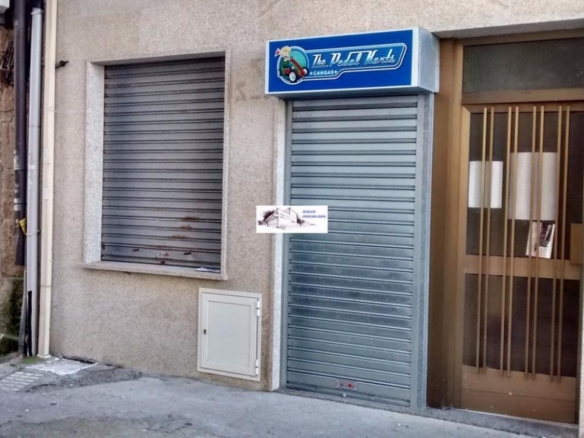 SE ALQUILA LOCAL COMERCIAL/OFICINAS EN CANGAS