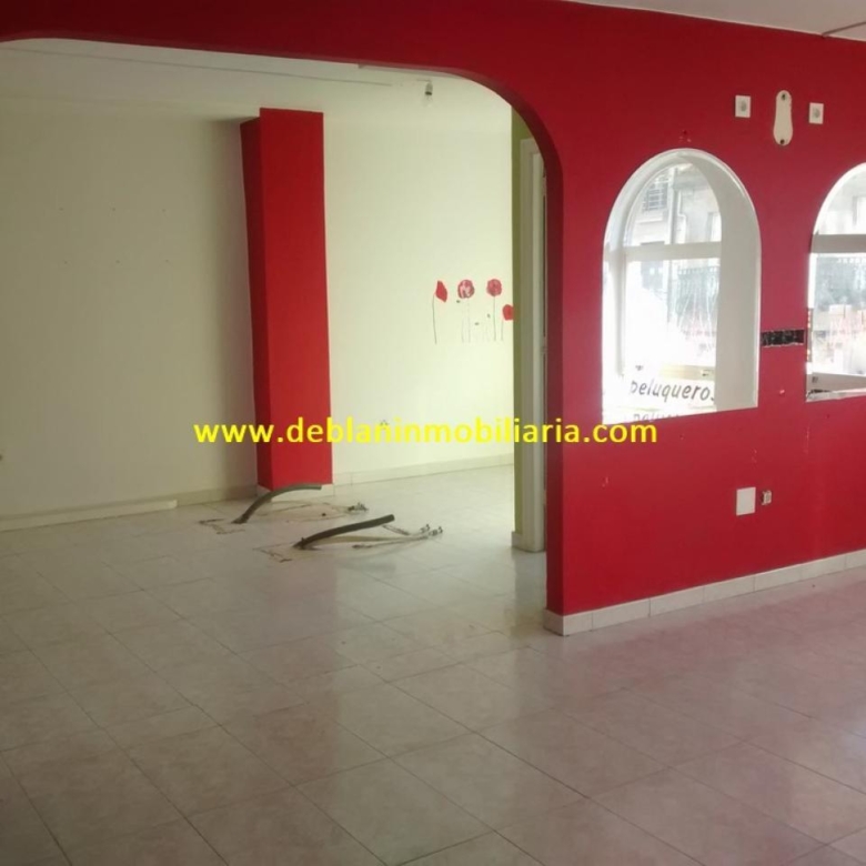 SE ALQUILA LOCAL CENTRICO Y EXTERIOR EN CANGAS