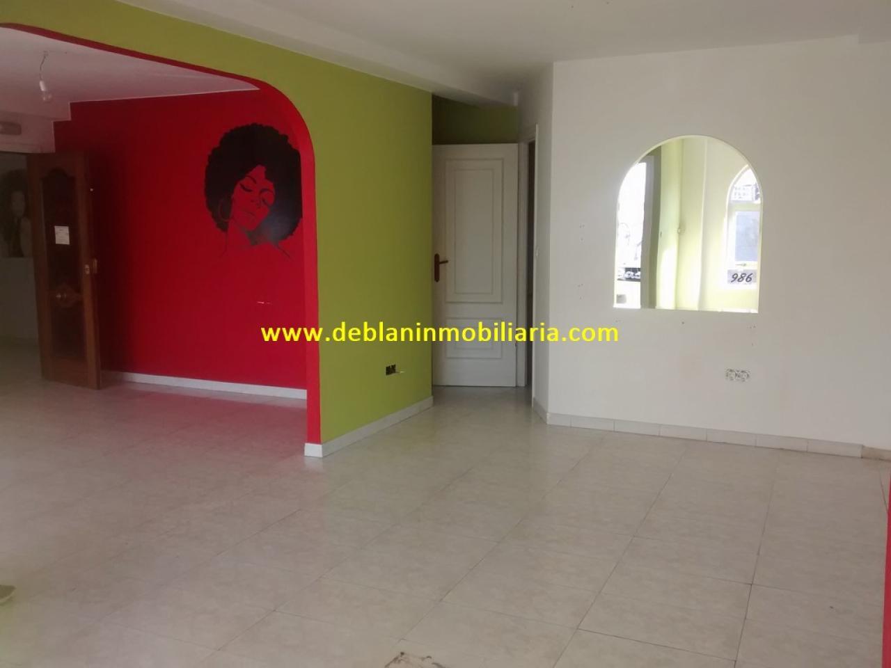 165355593500021465_16529499915 SE ALQUILA LOCAL CENTRICO Y EXTERIOR EN CANGAS