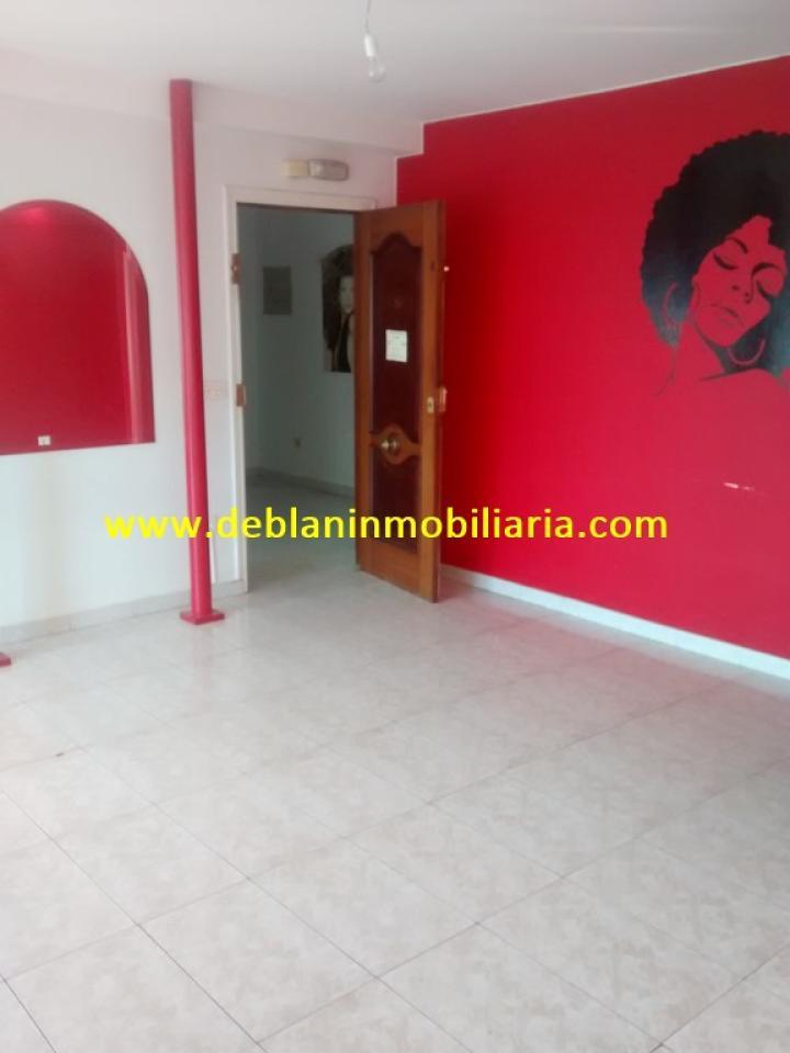 165355593800021465_16529499929 SE ALQUILA LOCAL CENTRICO Y EXTERIOR EN CANGAS