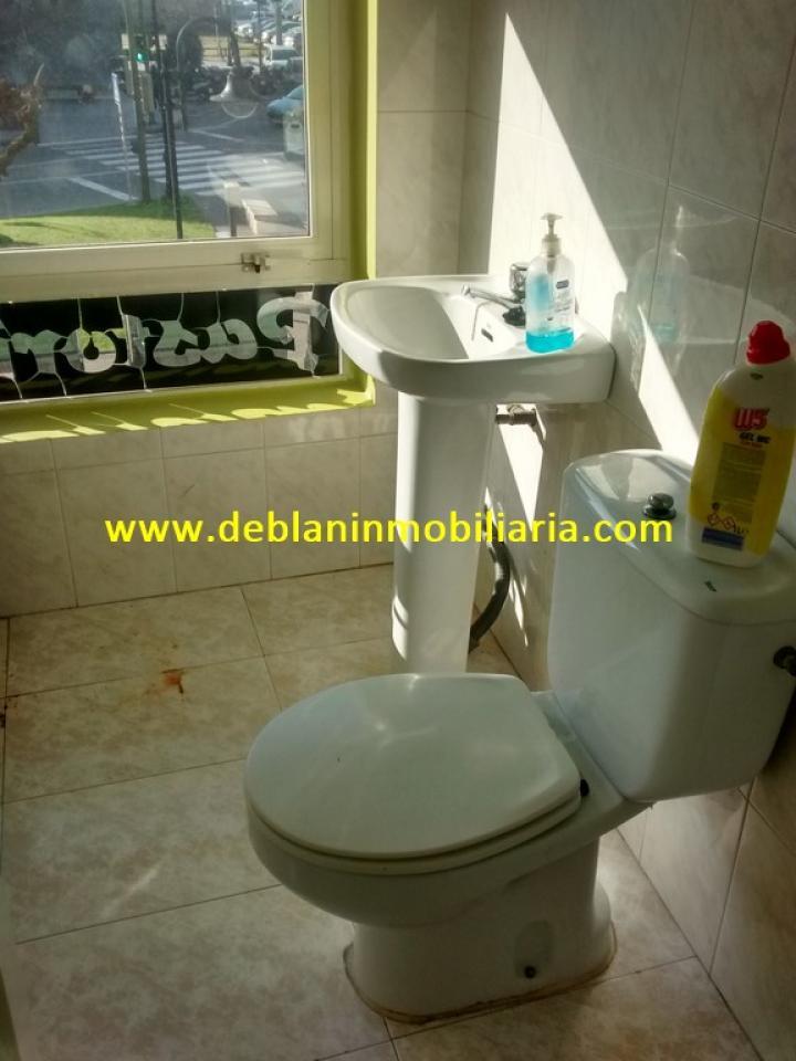 165355594200021465_16529499952 SE ALQUILA LOCAL CENTRICO Y EXTERIOR EN CANGAS