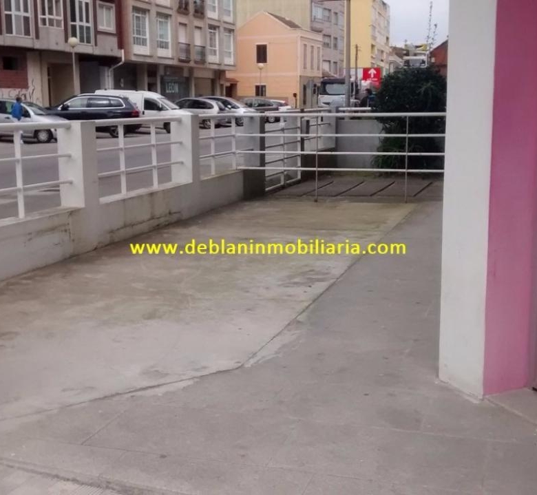 SE ALQUILA LOCAL COMERCIAL EN CANGAS
