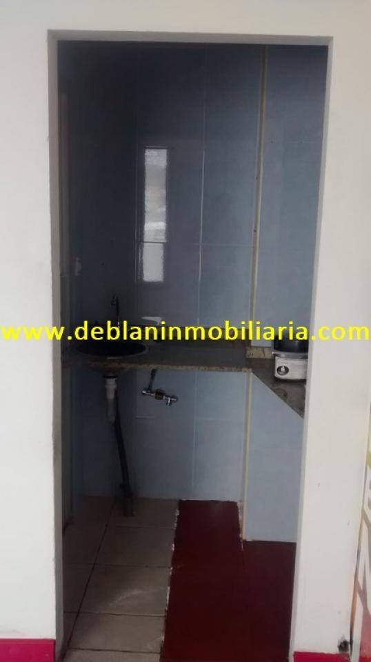 165355597800021468_16529481358 SE ALQUILA LOCAL COMERCIAL EN CANGAS
