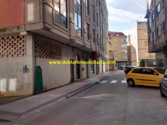 SE ALQUILA LOCAL LOBREGO EN CANGAS
