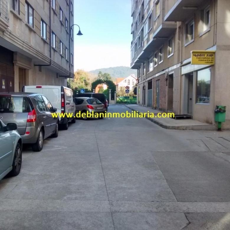 SE ALQUILA LOCAL LOBREGO EN CANGAS