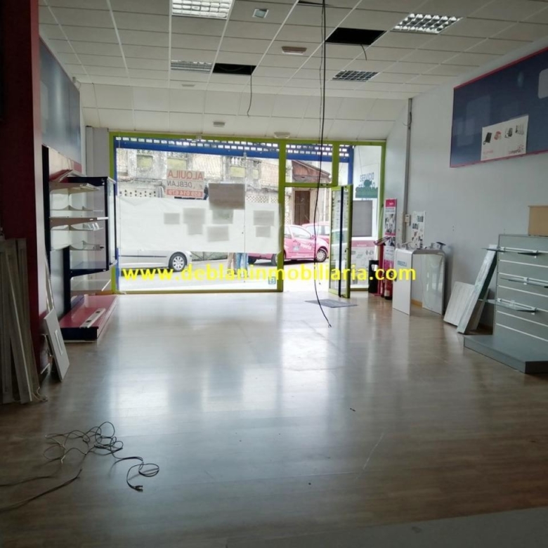 SE ALQUILA AMPLIO LOCAL COMERCIAL EN TUI