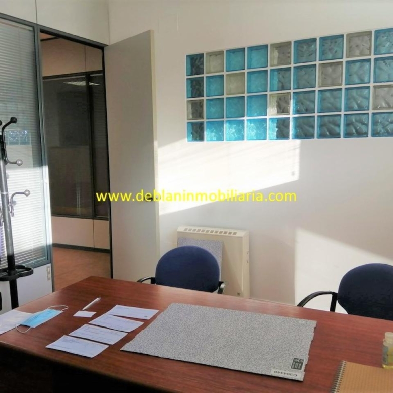 SE ALQUILA DESPACHOS AMUEBLADOS EN GOIAN (TOMIÑO)