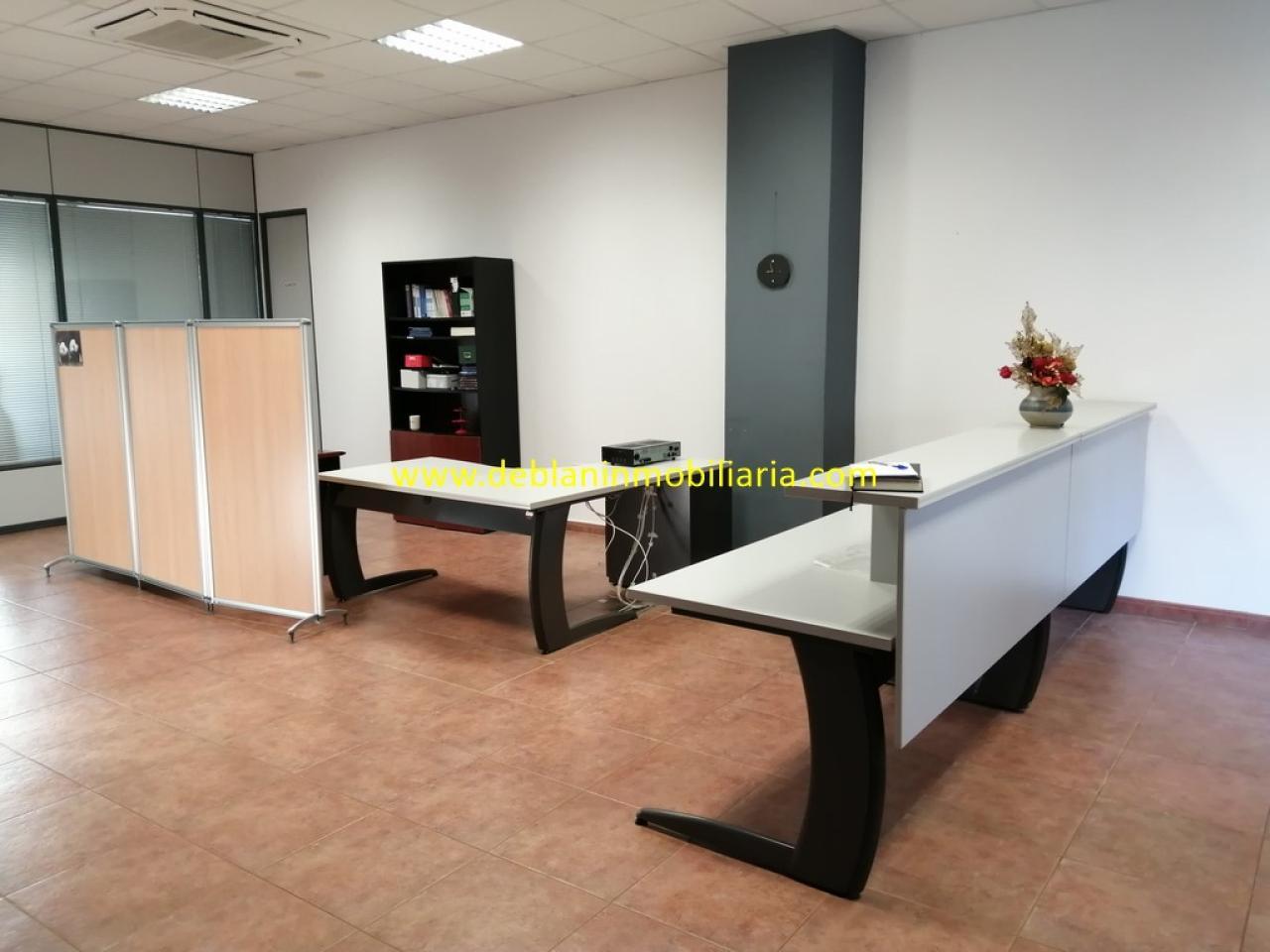 SE ALQUILA DESPACHOS AMUEBLADOS EN GOIAN (TOMIÑO)