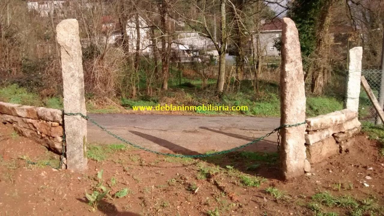 165355677000006385_16529483337 SE VENDE TERRENO EDIFICABLE DE 2.599m2, CON CASA DE PIEDRA PARA REHABILITAR EN TUI