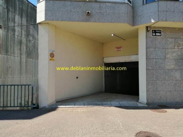 SE VENDEN PLAZAS DE GARAJE Y TRASTEROS EN EL CENTRO DE TOMIÑO
