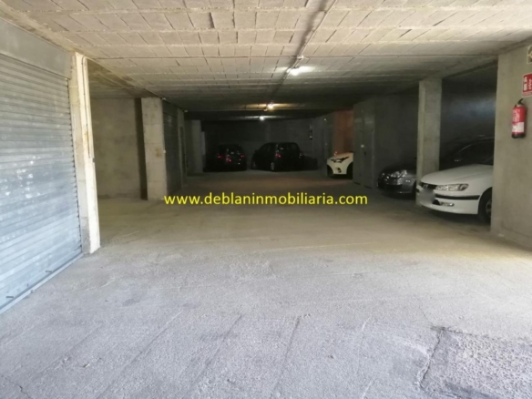 SE VENDEN PLAZAS DE GARAJE Y TRASTEROS EN EL CENTRO DE TOMIÑO