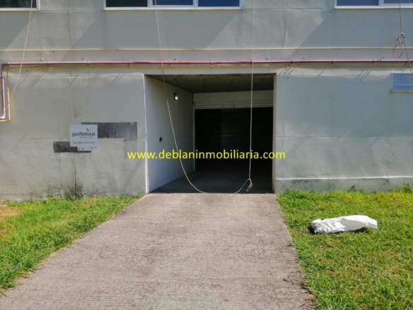 SE VENDEN PLAZAS DE GARAJE Y TRASTEROS EN EL CENTRO DE TOMIÑO