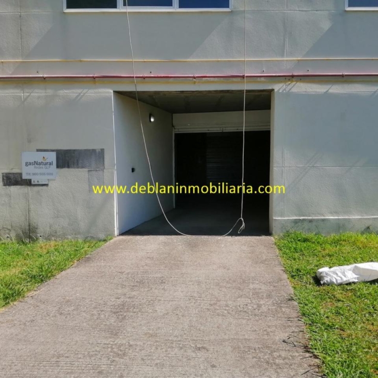 SE VENDEN PLAZAS DE GARAJE Y TRASTEROS EN EL CENTRO DE TOMIÑO