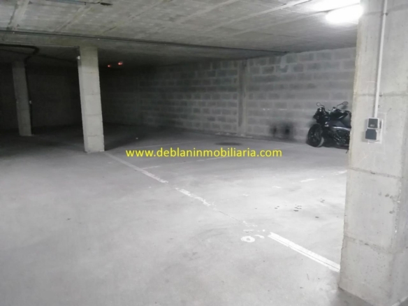 SE VENDEN PLAZAS DE GARAJE Y/O TRASTEROS EN EL CENTRO DE TOMIÑO