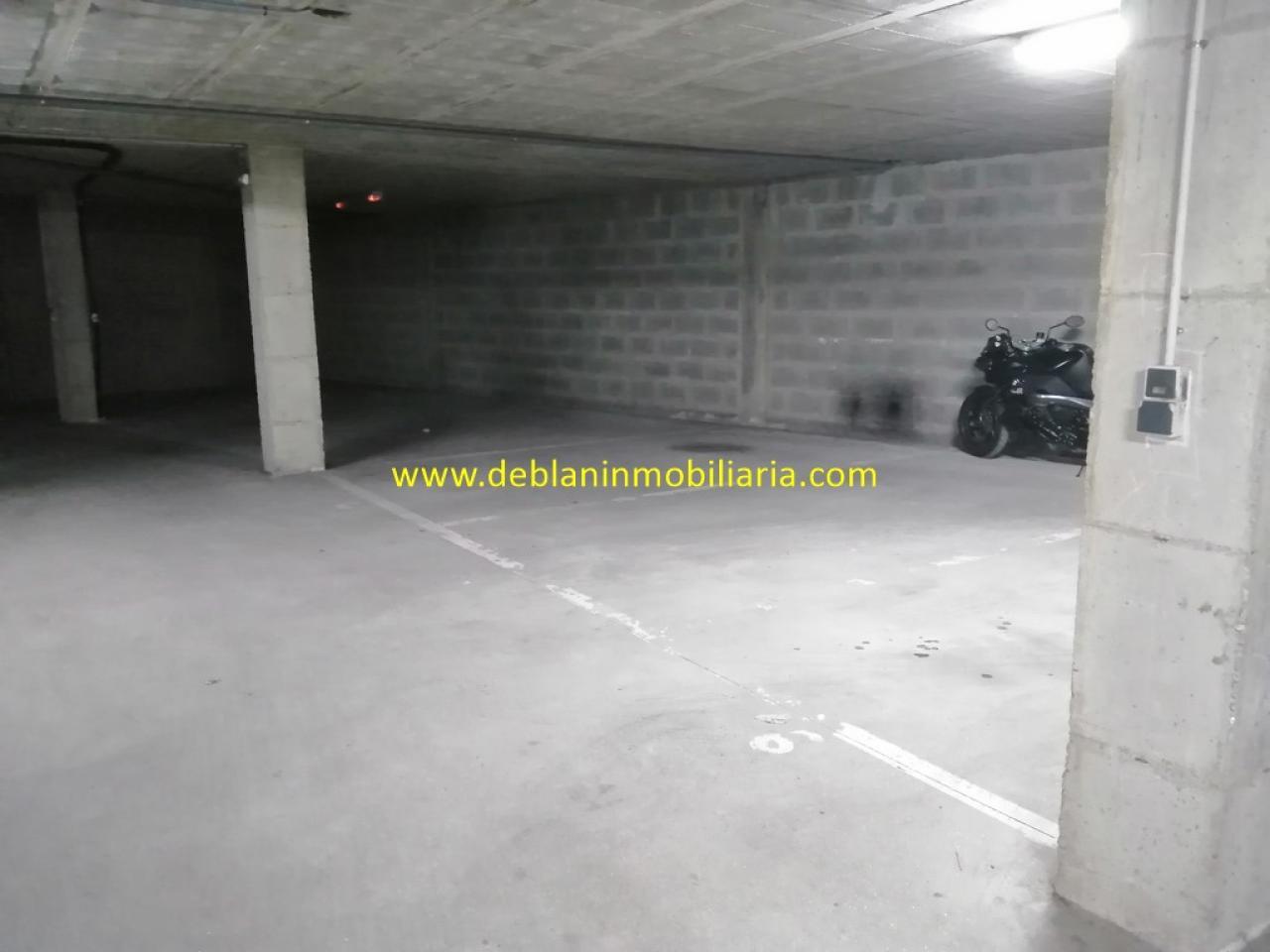 SE VENDEN PLAZAS DE GARAJE Y/O TRASTEROS EN EL CENTRO DE TOMIÑO