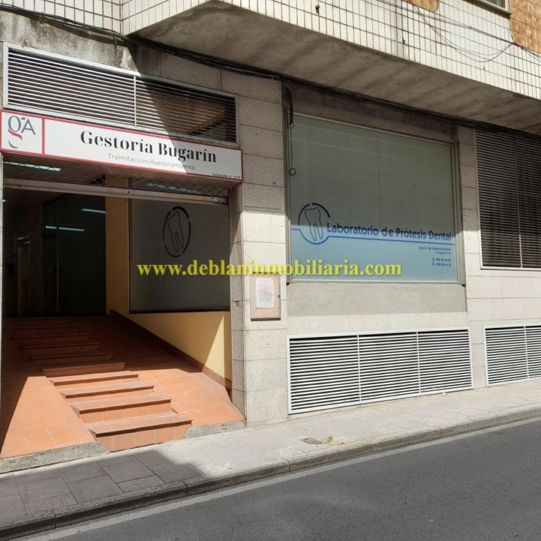 SE ALQUILA LOCAL COMERCIAL EN EL CENTRO DE TUI
