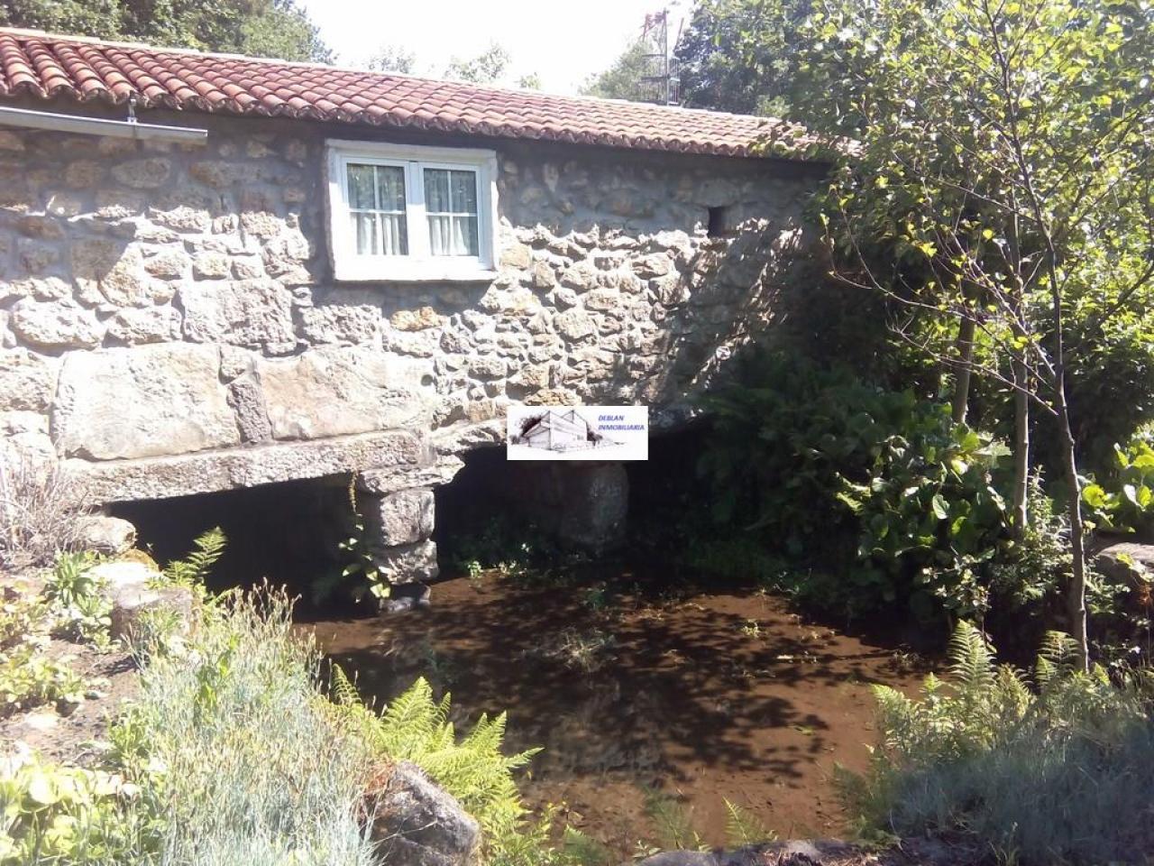 SE VENDE FINCA MOLINO DEL CENTENO DE 17.700 M2 CON MOLINO HABILITADO COMO VIVIENDA