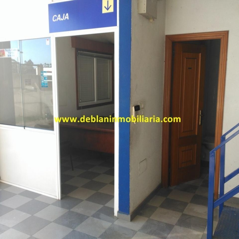 SE ALQUILA LOCAL COMERCIAL DE 200 M2