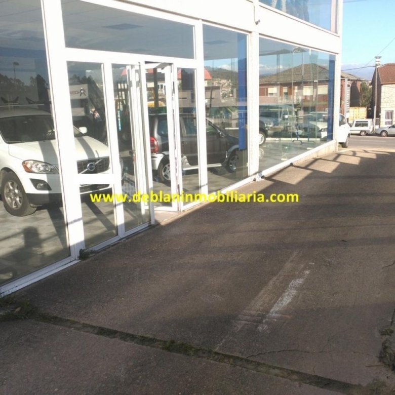 SE ALQUILA LOCAL COMERCIAL DE 200 M2