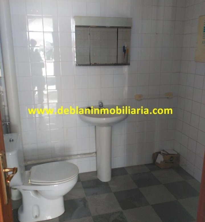 SE ALQUILA LOCAL COMERCIAL DE 200 M2