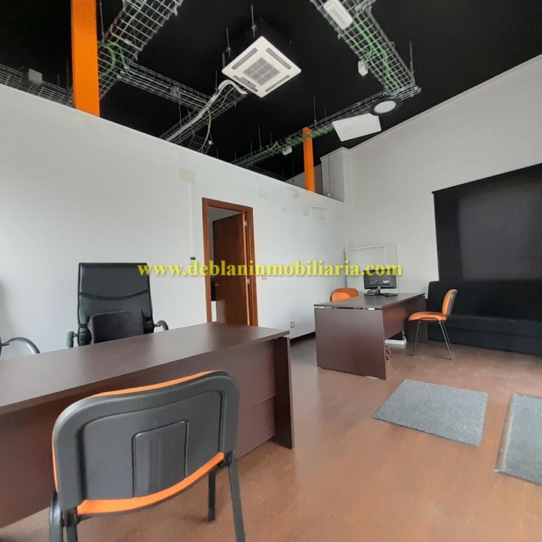 SE ALQUILA LOCAL COMERCIAL ACONDICIONADO EN TUI