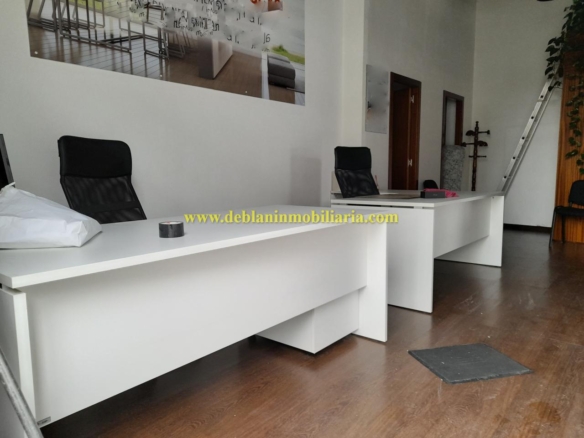 SE ALQUILA LOCAL COMERCIAL ACONDICIONADO EN TUI
