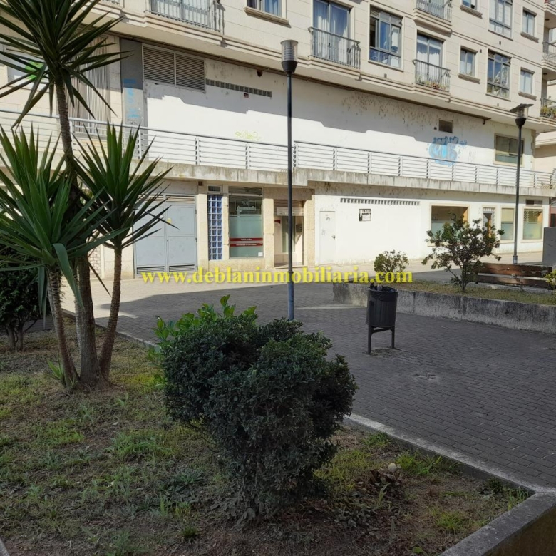 SE ALQUILA OFICINA AMUEBLADA Y ACONDICIONADA EN TUI