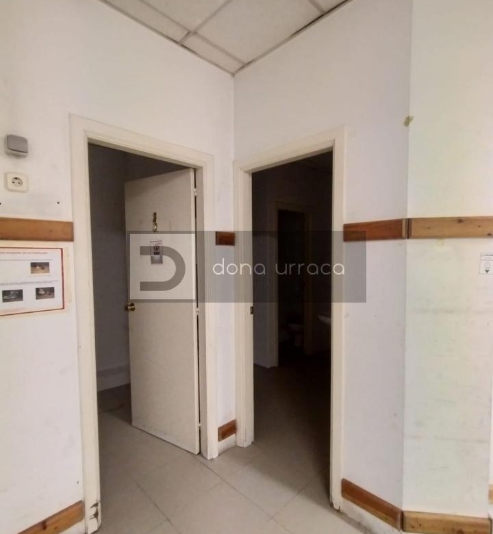 ALQUILER LOCAL COMERCIAL PASEO CORREDERA TUI