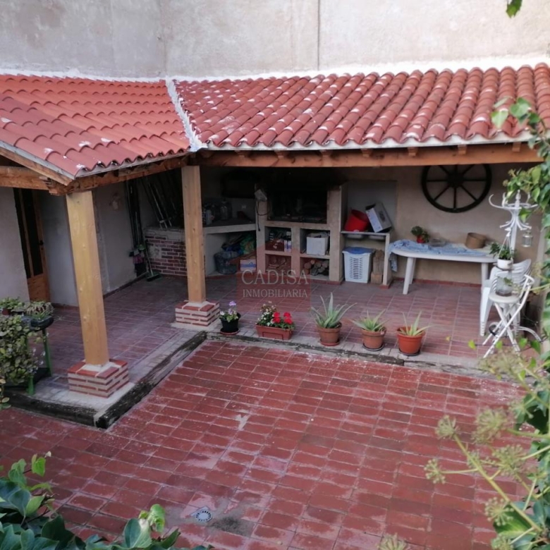 GARAJE-ESTANCIA EN VENTA EN PITIEGUA. REF G4021