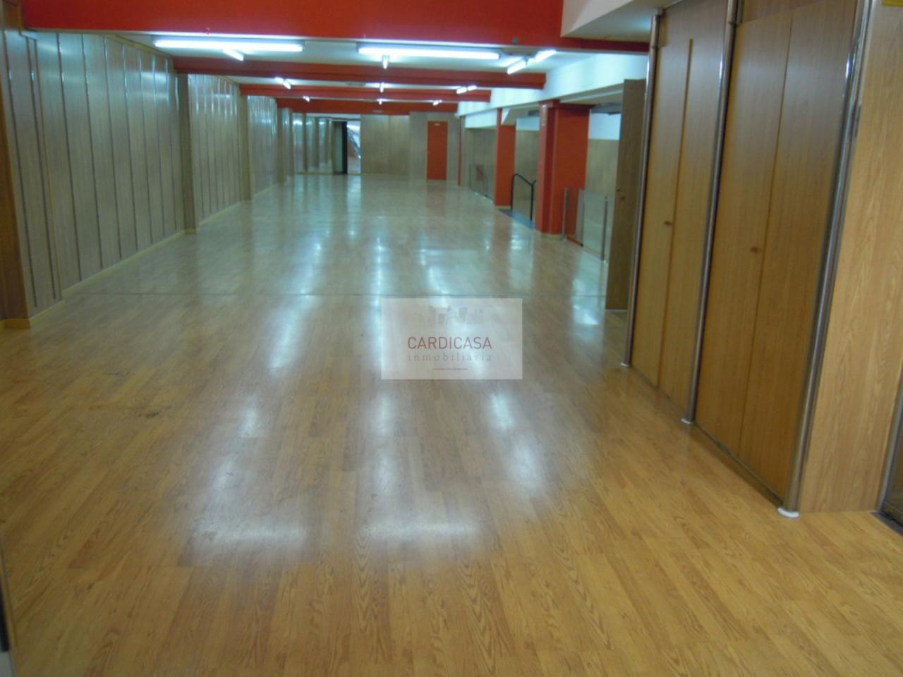 166263653000021972_165655243252 Local comercial en alquiler en Zona Praza España-Casablanca