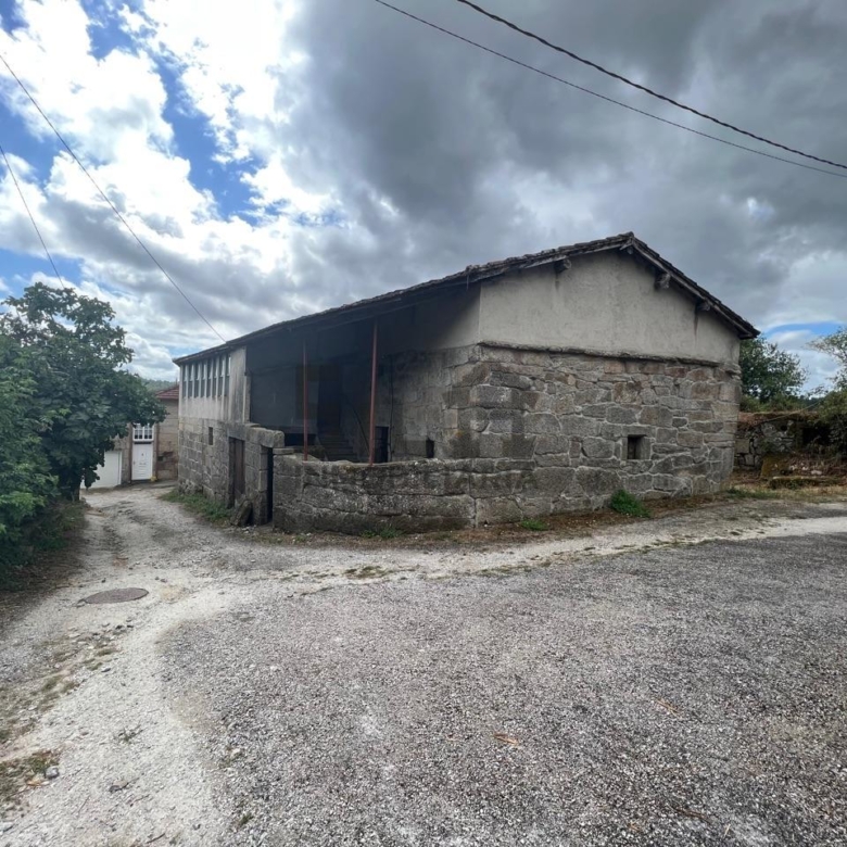 VENTA CASA EN AMOEIRO