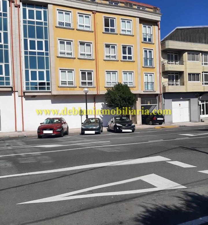 PLAZA DE GARAJE CON TRASTERO