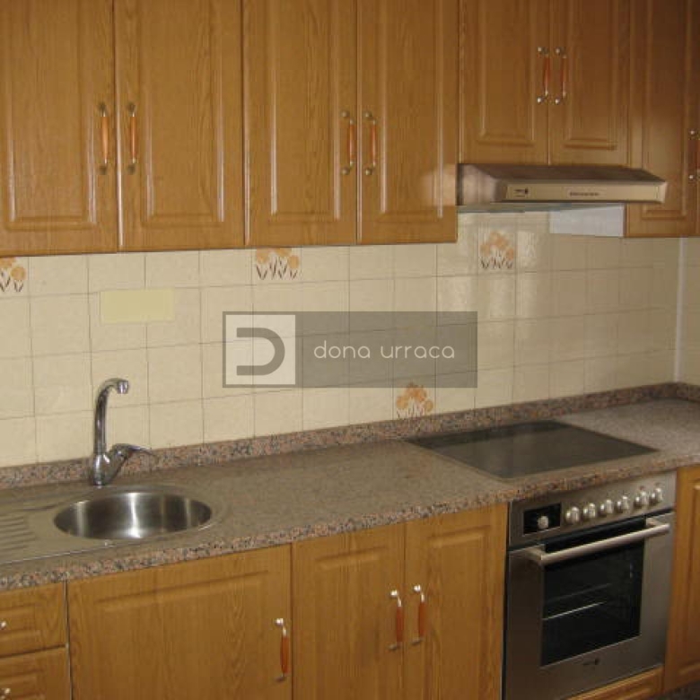 INCREIBLE  CASA CON PARCELA