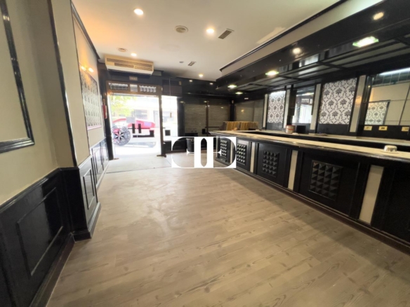 Local con licencia de bar con Musica, Condesa casa Barcena – Urzaiz.