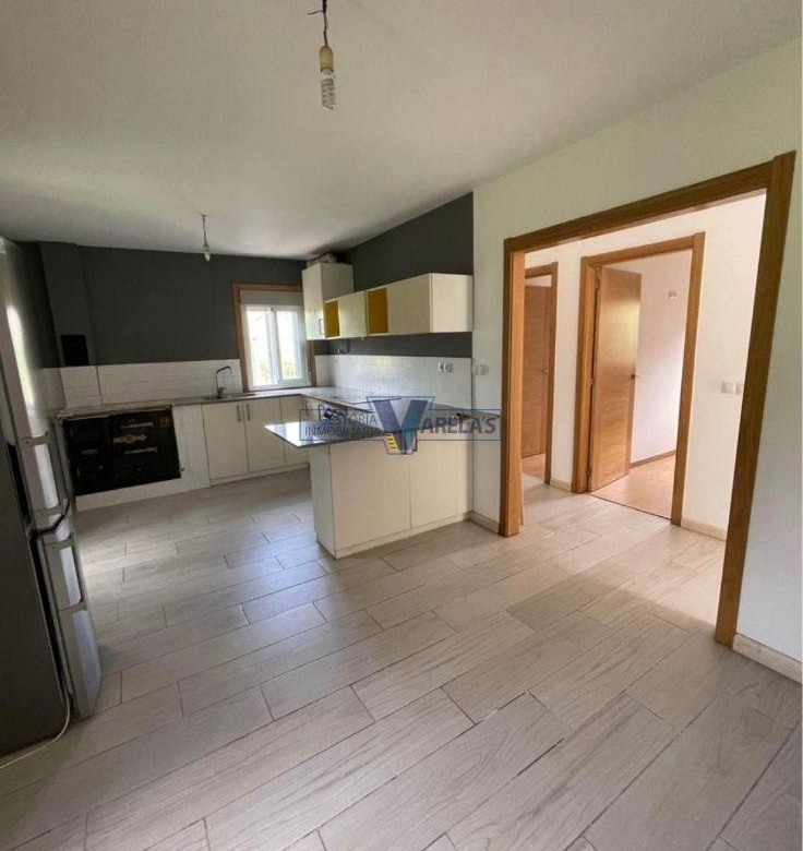 Casa dentro de la ciudad de Ourense con terreno de 650 metros cuadrados