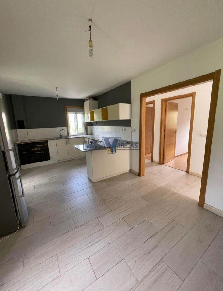 166879885600031507_166859221310 Casa dentro de la ciudad de Ourense con terreno de 650 metros cuadrados