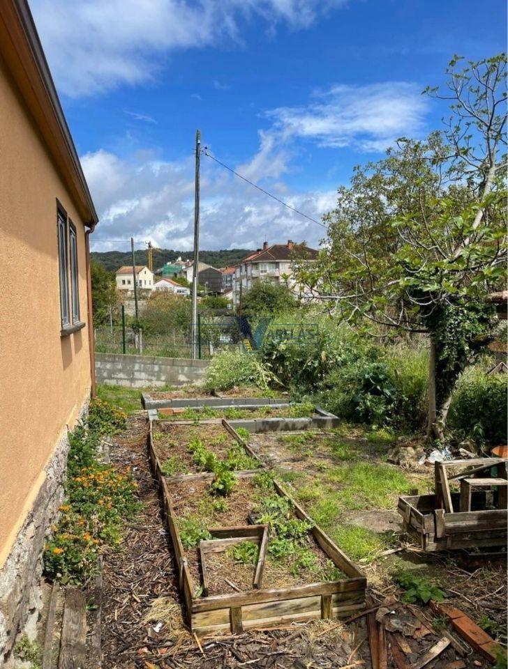 166879885800031507_166859221074 Casa dentro de la ciudad de Ourense con terreno de 650 metros cuadrados