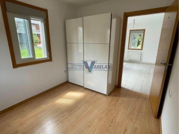 Casa dentro de la ciudad de Ourense con terreno de 650 metros cuadrados