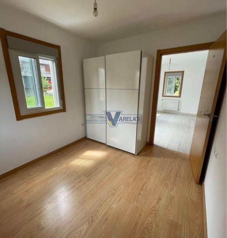 Casa dentro de la ciudad de Ourense con terreno de 650 metros cuadrados